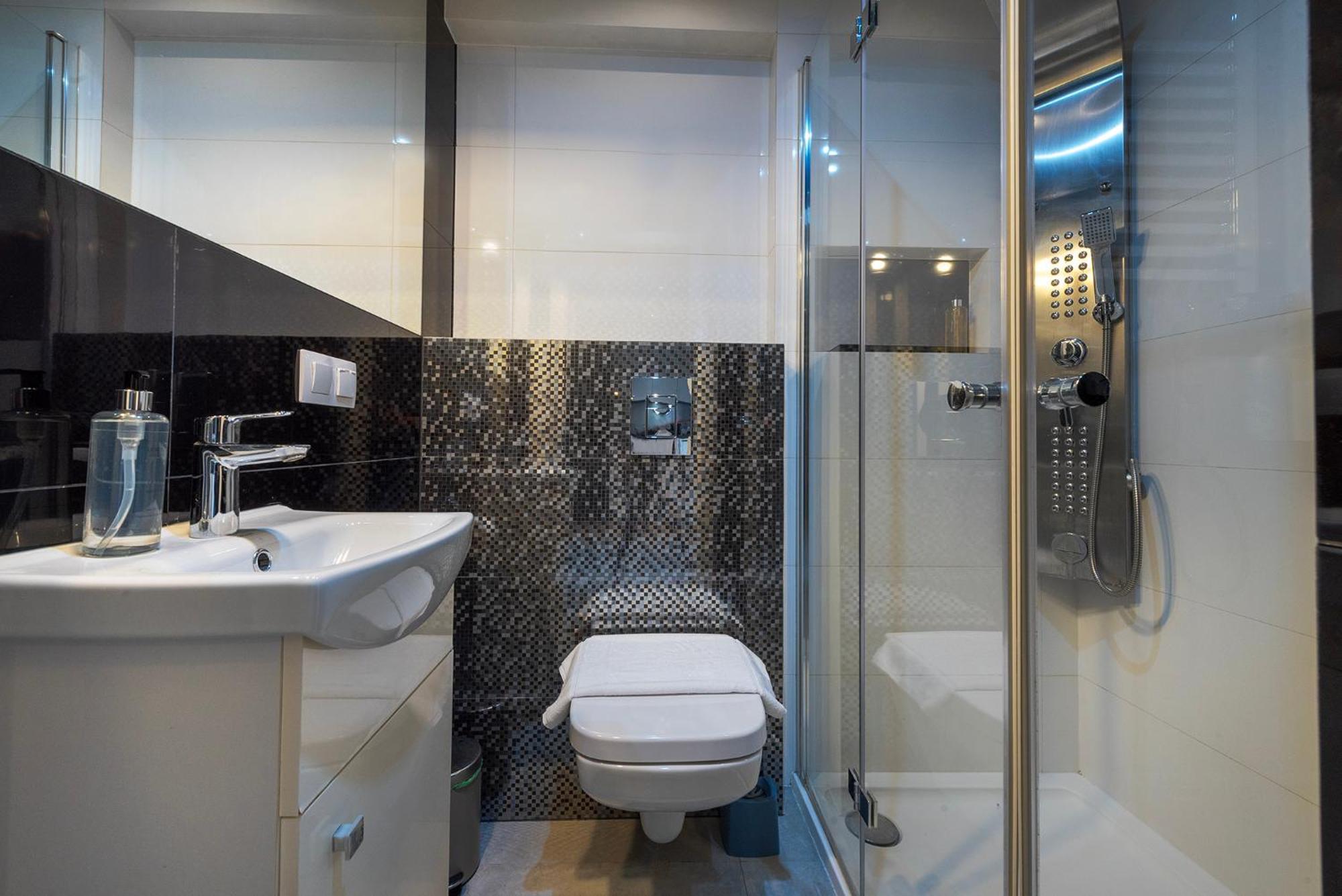 Rentplanet - Apartament Mokotowska วอร์ซอ ภายนอก รูปภาพ